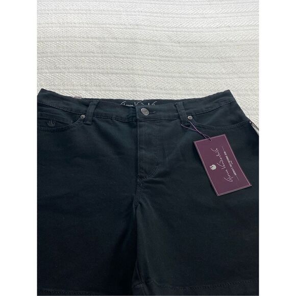 GLORIA VANDERBILT SIZE 6P AMANDA BLACK SHORTS - Picture 3 of 9